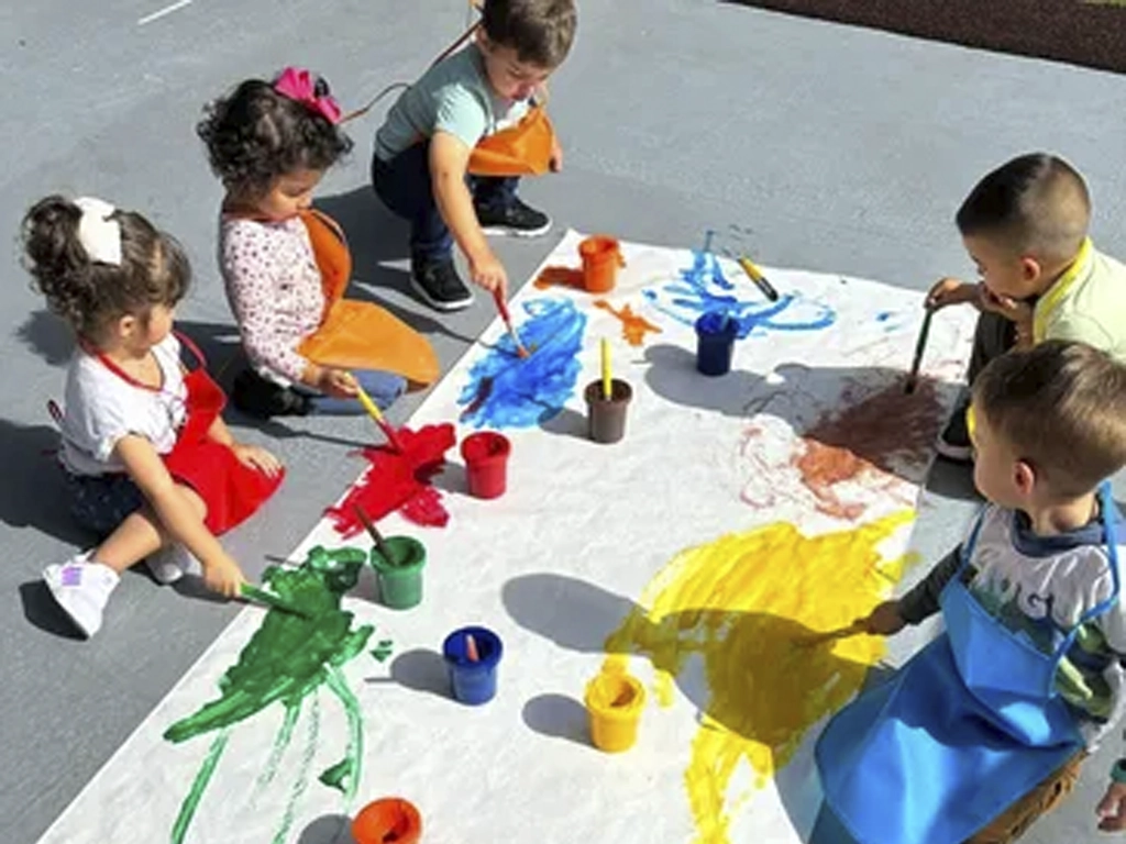 Welcoming Mini Me Learning Center environment